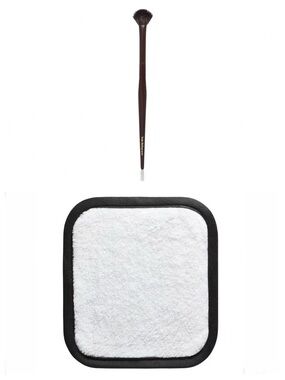 Trish McEvoy Makeup Eraser Cloth & Mini Fan Brush 63